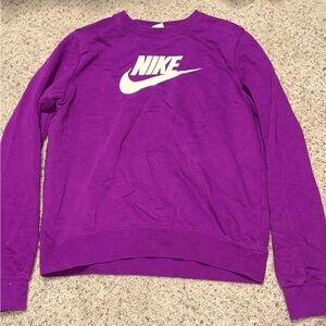Women’s size S Nike sweatshirt